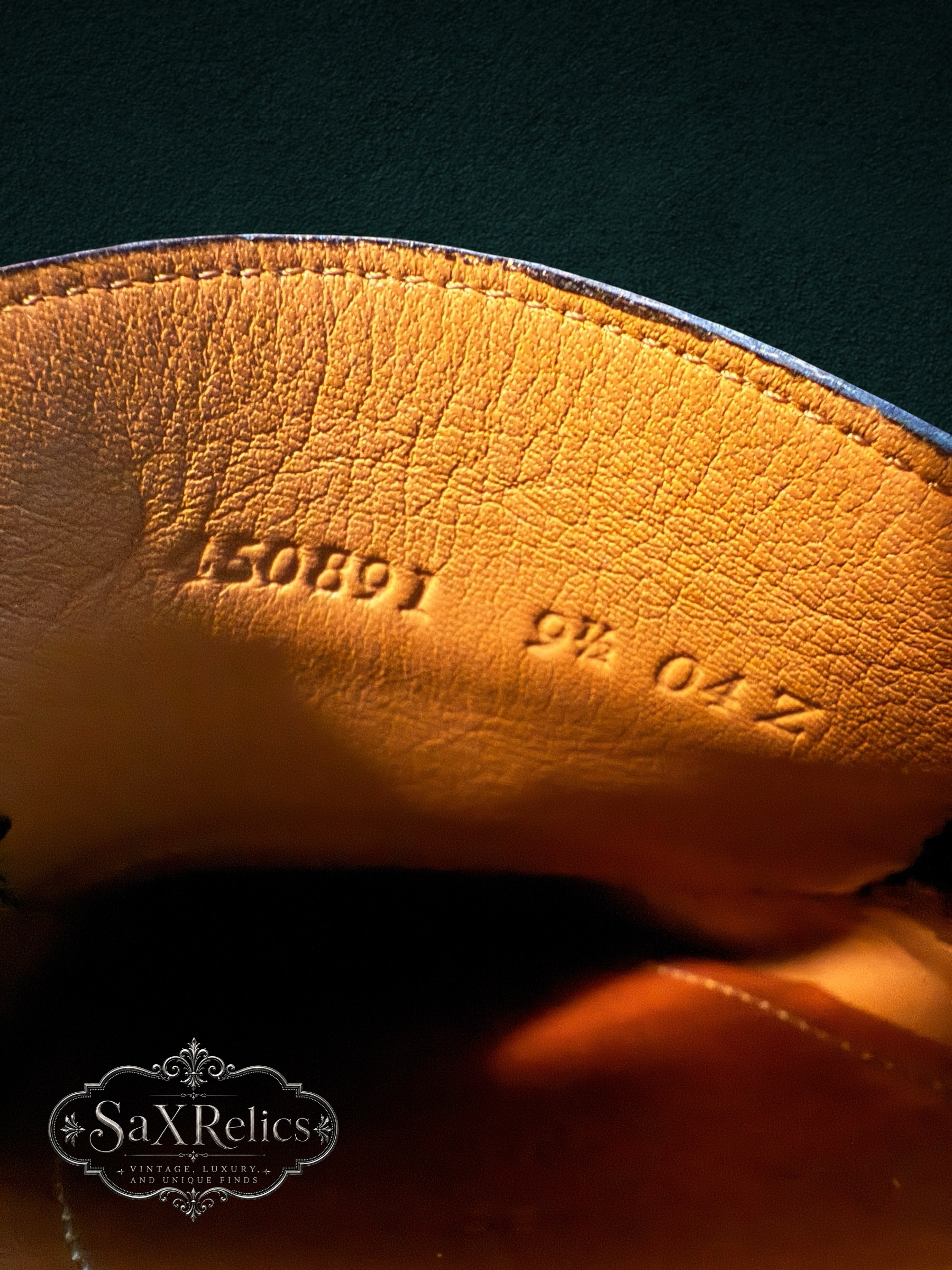 EL CONDUCTOR — Gucci Web GG Driving Loafers Style 150891, size Gucci 9.5 (US 10)